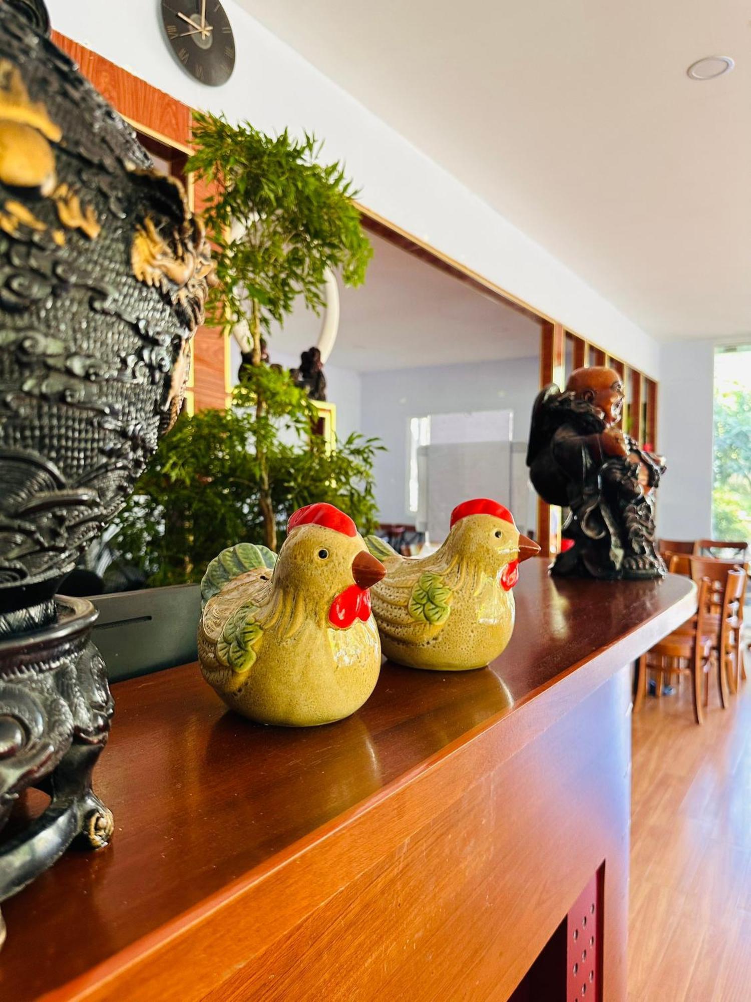 Bungalow Hotel Chi Khu Co Ong Exteriör bild