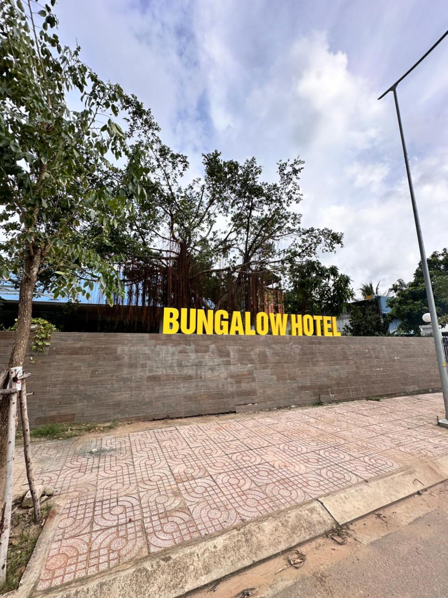 Bungalow Hotel Chi Khu Co Ong Exteriör bild