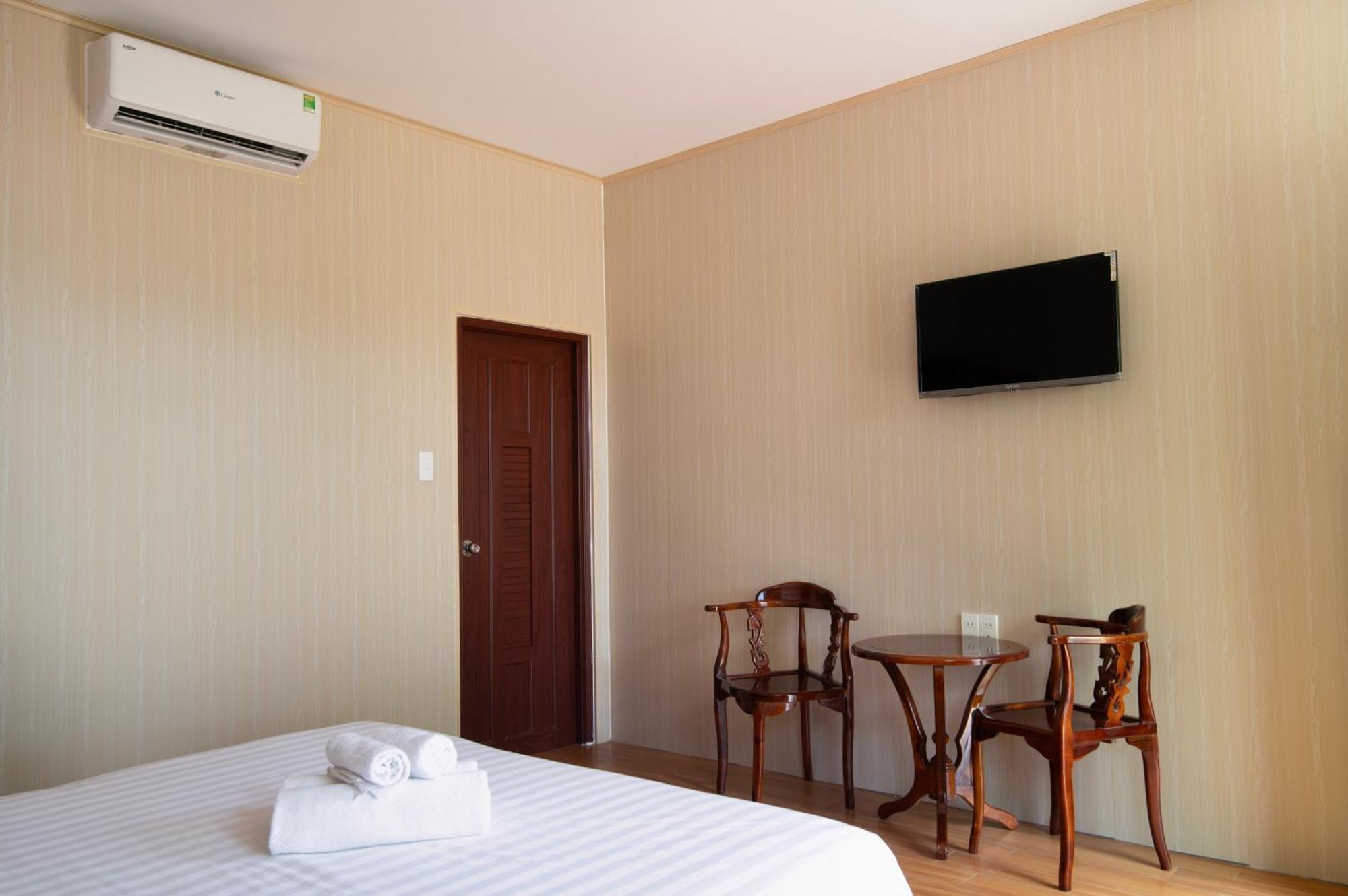Bungalow Hotel Chi Khu Co Ong Exteriör bild
