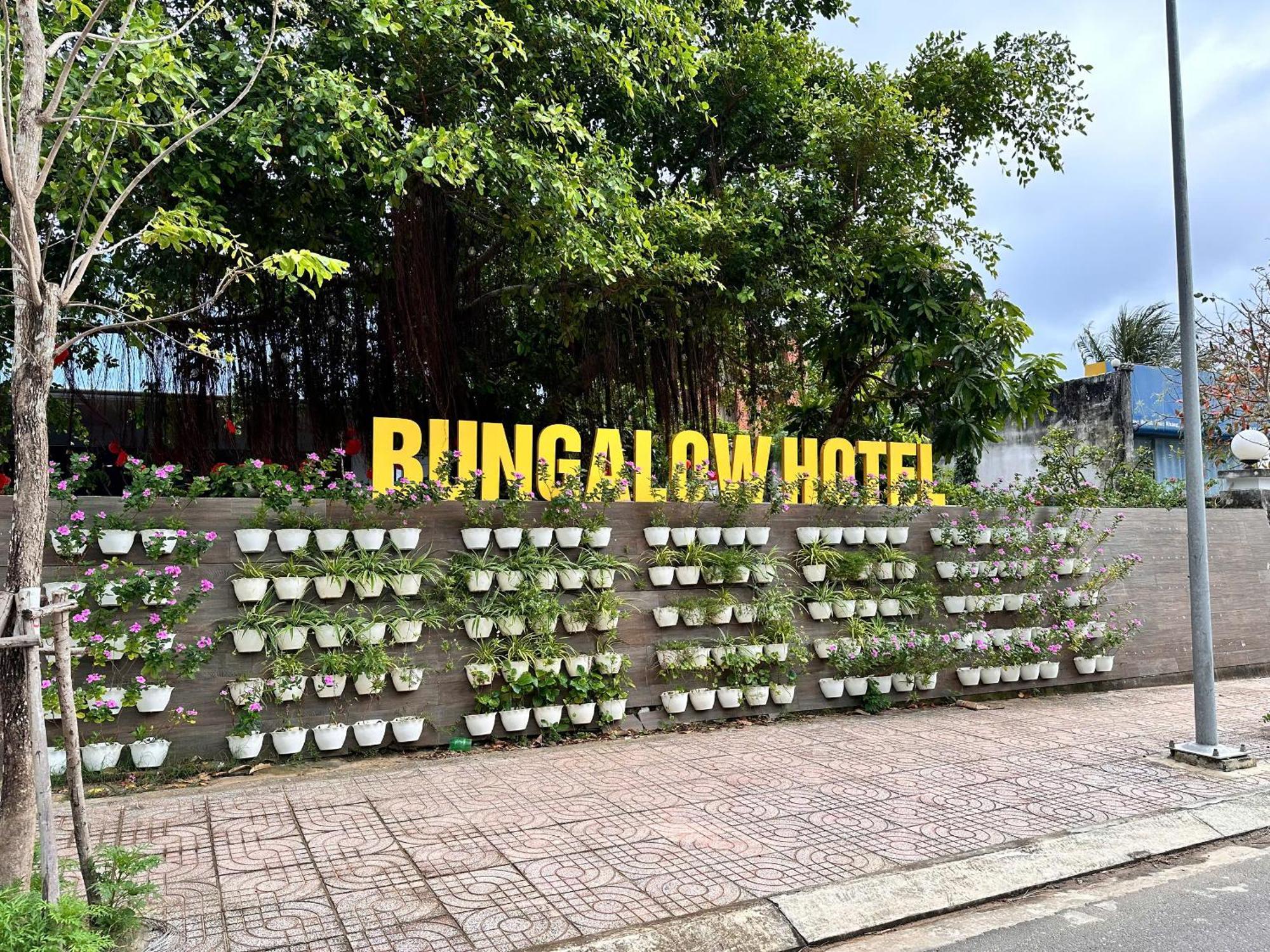 Bungalow Hotel Chi Khu Co Ong Exteriör bild